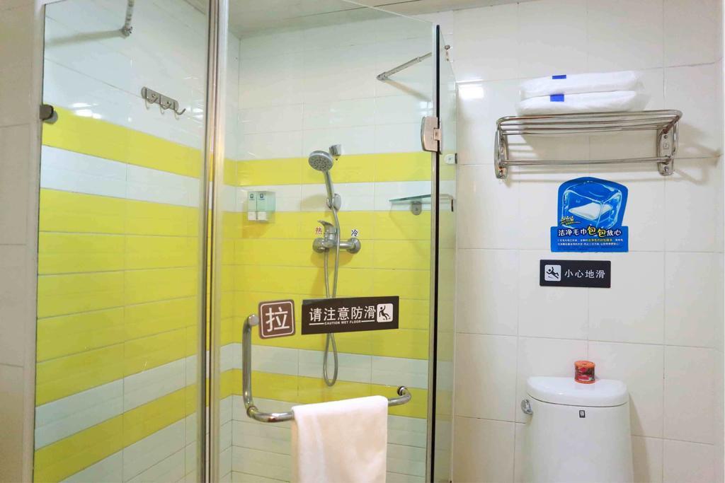 7Days Inn Kunming East Station Juhua Overpass Room photo